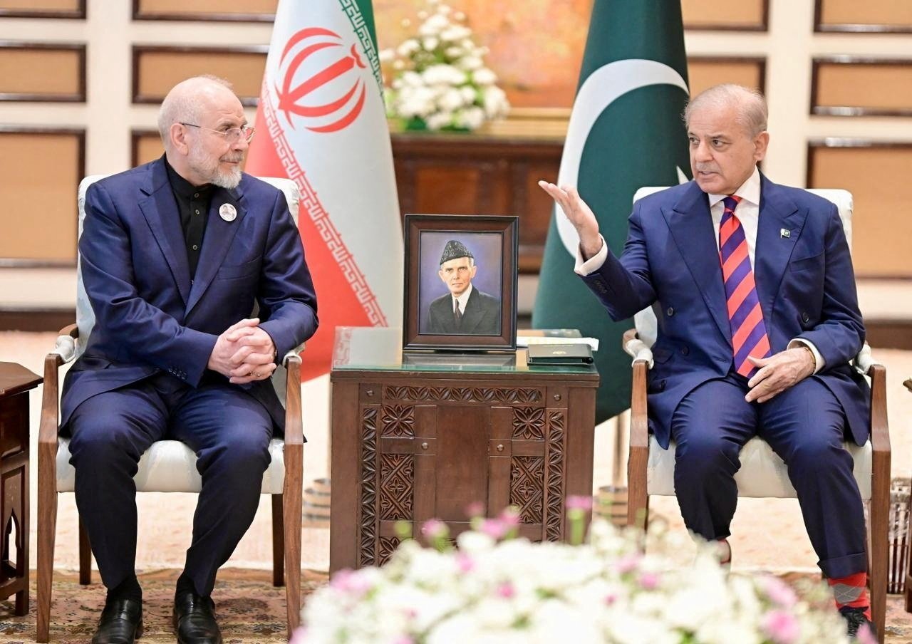 Officials meeting for peace accord discussion